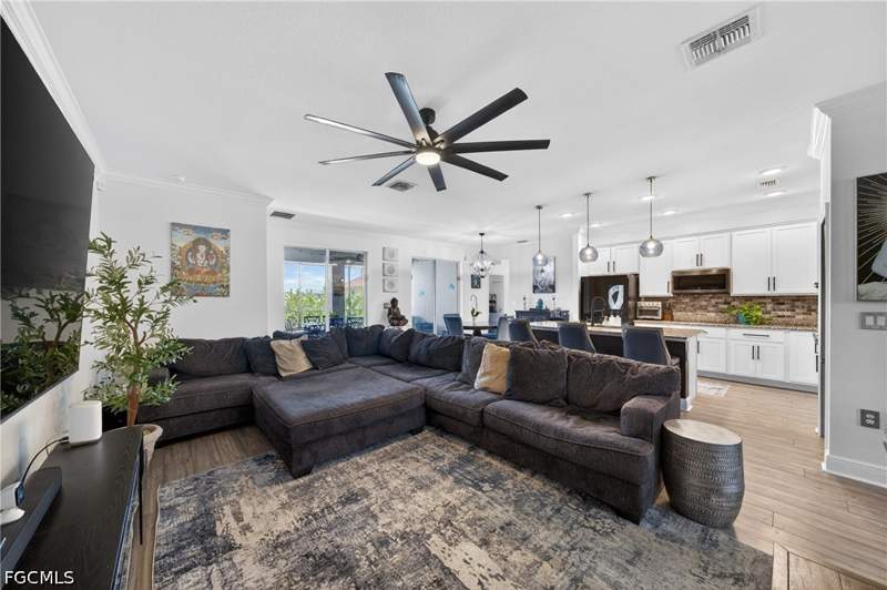 4 bedroom SingleFamilyResidence at 1321 NW 42nd Ave, Cape Coral, Cape Coral — photo 3