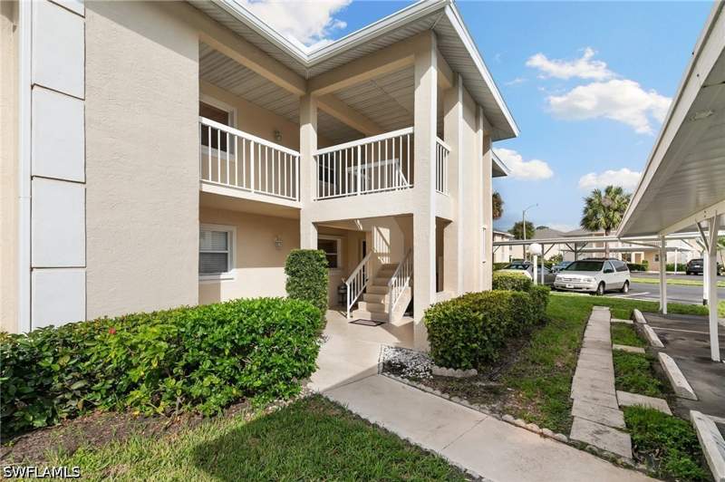 3 bedroom Condominium at 685 Squire Cir 204, Newcastle, Naples — photo 2