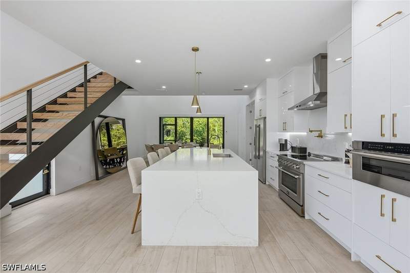 4 bedroom SingleFamilyResidence at 3400 Canal St, Sabal Shores, Naples — photo 3