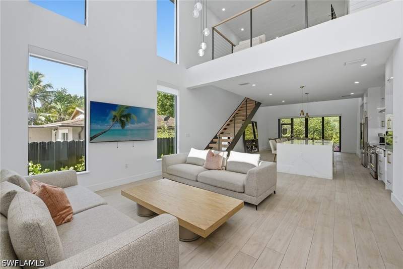 4 bedroom SingleFamilyResidence at 3400 Canal St, Sabal Shores, Naples — photo 5