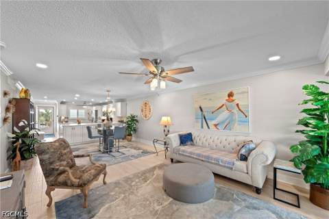 4309 Mariner Way 405, Fort Myers FL - photo 8 of 47