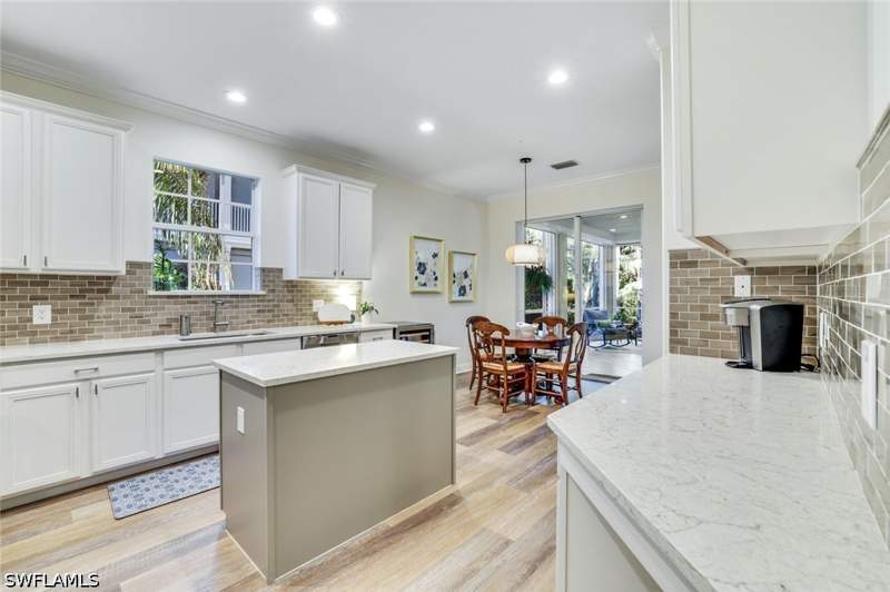 2 bedroom Condominium at 4956 Shaker Heights Ct 101, Juliana Village, Naples — photo 4