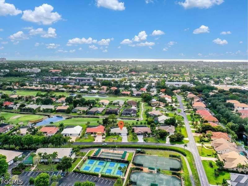 3 bedroom SingleFamilyResidence at 28372 Verde Ln, Spanish Wells, Bonita Springs — photo 5