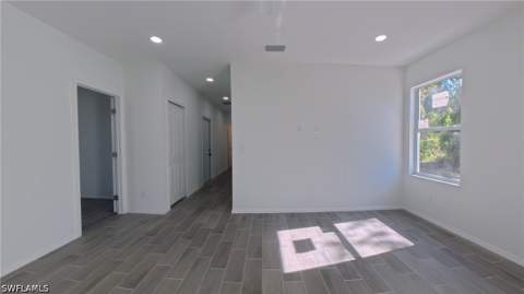 2173 Mitchell Ct, Fort Myers FL - photo 7 of 23