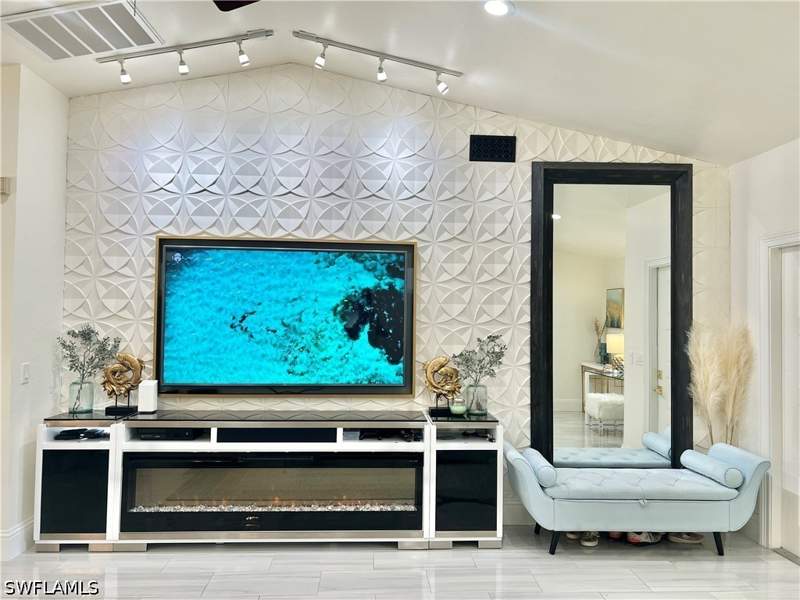 3 bedroom SingleFamilyResidence at 2499 River Reach Dr, River Reach, Naples — photo 3