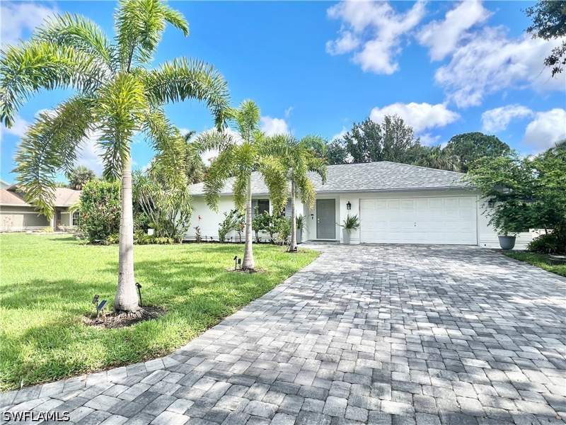 3 bedroom SingleFamilyResidence at 2499 River Reach Dr, River Reach, Naples — photo 4