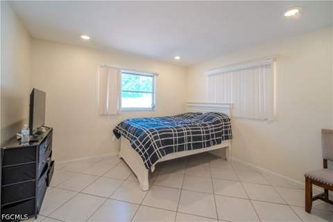 1313 SE 37th Ter, Cape Coral FL - photo 14 of 23
