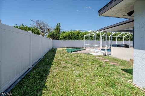 1313 SE 37th Ter, Cape Coral FL - photo 18 of 23