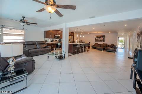 1313 SE 37th Ter, Cape Coral FL - photo 9 of 23