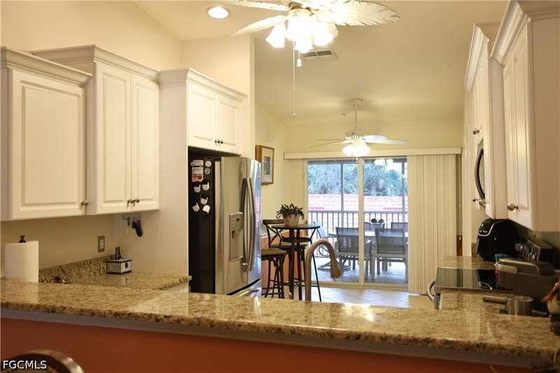 2 bedroom Condominium at 2770 Cypress Trace Cir 2423, Cypress Trace, Naples — photo 3