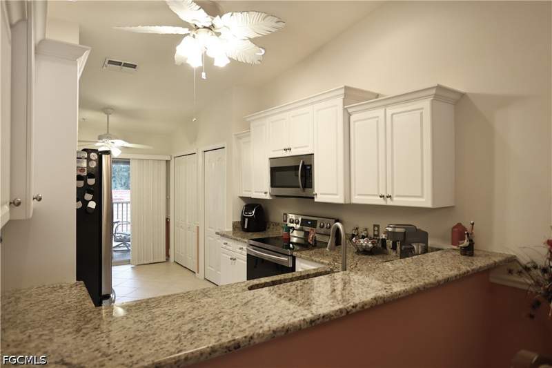 2 bedroom Condominium at 2770 Cypress Trace Cir 2423, Cypress Trace, Naples — photo 5