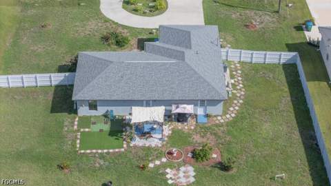 520 Wilmington Pkwy, Cape Coral FL - photo 11 of 47