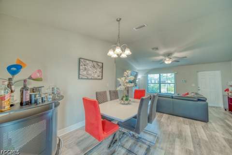 520 Wilmington Pkwy, Cape Coral FL - photo 20 of 47