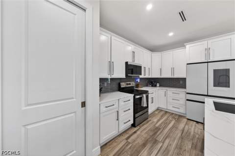 1902 NE 20th St, Cape Coral FL - photo 15 of 32