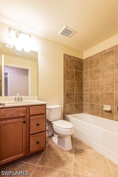 13761 Julias Way 323, Fort Myers FL - photo 17 of 27