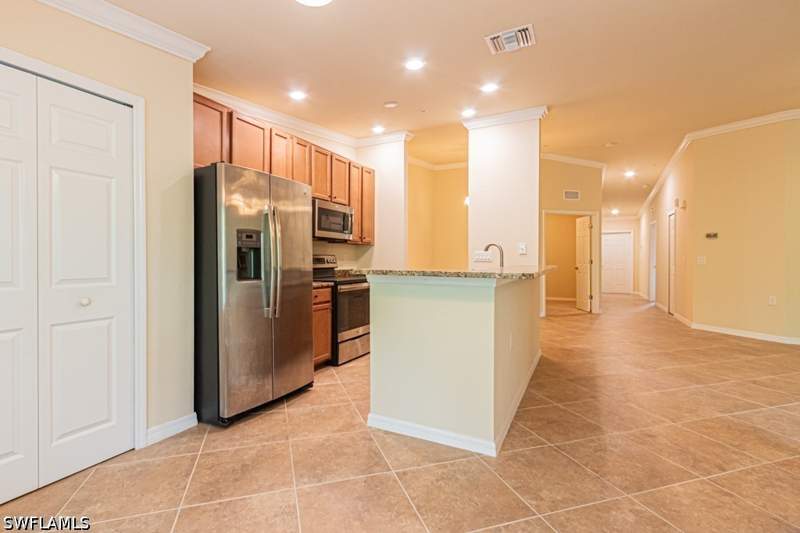 2 bedroom Condominium at 13761 Julias Way 323, Palmetto Cove, Fort Myers — photo 4