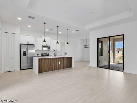 1505 NW 17th St, Cape Coral FL - photo 7 of 32