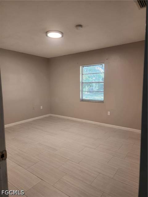 111 E Sugarland Cir, Clewiston FL - photo 12 of 27