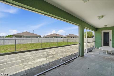 4129 NE 14th Pl, Cape Coral FL - photo 8 of 25