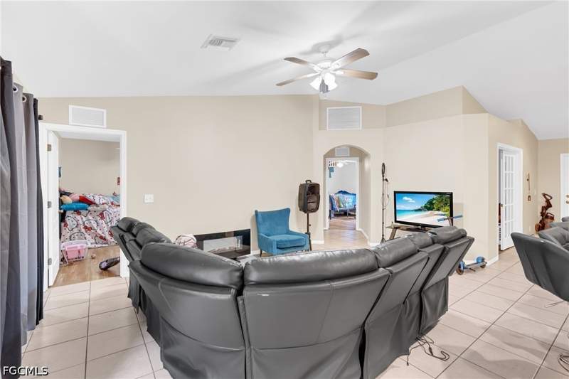 3 bedroom SingleFamilyResidence at 2222 NE 15th Ter, Cape Coral, Cape Coral — photo 3