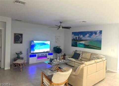 932 SW 7th Ave, Cape Coral FL - photo 8 of 16