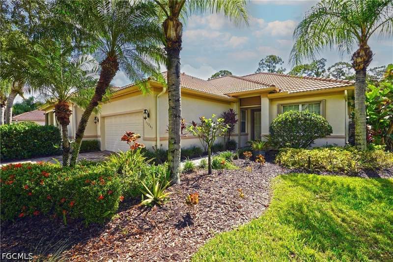 2 bedroom Attached at 11265 Suffield St, Bridgetown, Fort Myers — photo 3