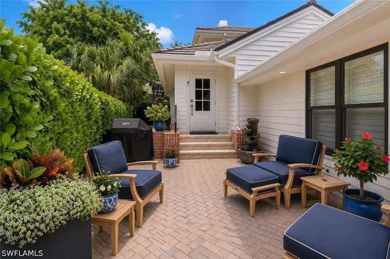 3 bedroom Attached at 4008 Crayton Rd A1, Villas Of Park Shore, Naples — photo 1