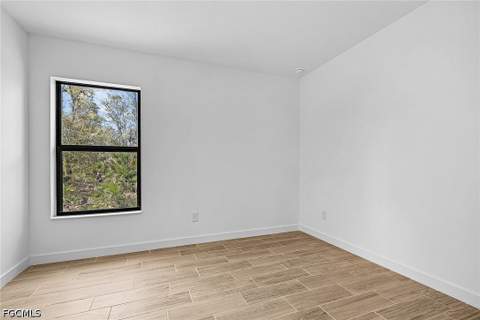 735 La Plata Ave, Lehigh Acres FL - photo 12 of 29