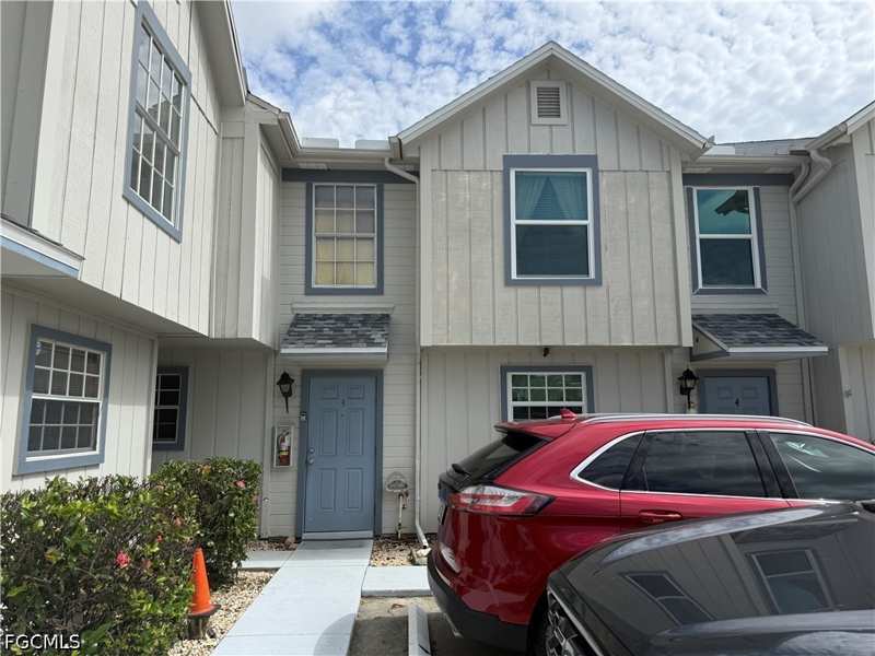 2 bedroom Townhouse at 1005 SW 48th Ter 3, Daves Court, Cape Coral — photo 1