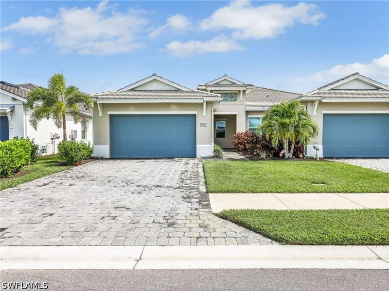 2 bedroom Attached at 9225 Cayman Dr, Azure At Hacienda Lakes, Naples — photo 2