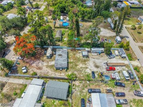 8396 Sevigny Dr, North Fort Myers FL - photo 6 of 31
