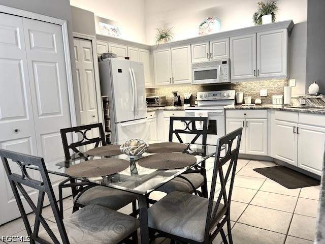 2 bedroom Condominium at 10113 Colonial Country Club Blvd 2205, Garden Lakes, Fort Myers — photo 4