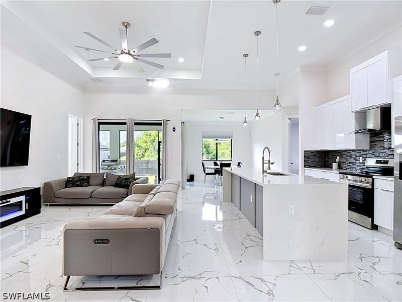 3 bedroom SingleFamilyResidence at 2905 4th St W, Lehigh Acres, Lehigh Acres — photo 3
