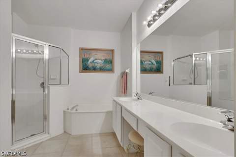 890 Eastham Way Q102, Naples FL - photo 18 of 32