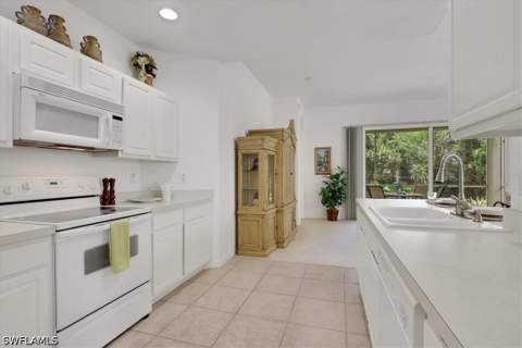 890 Eastham Way Q102, Naples FL - photo 8 of 32