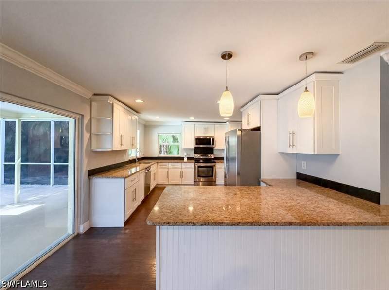 3 bedroom SingleFamilyResidence at 5644 Eichen CIR W, SUNSET COVE, Fort Myers — photo 2