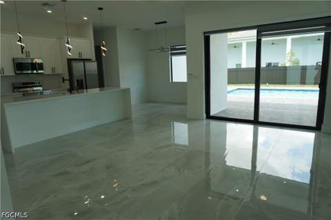 2523 SW 18th Ave, Cape Coral FL - photo 11 of 49