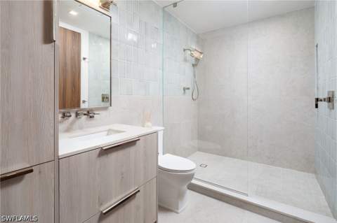 410 Flagship Dr 903, Naples FL - photo 24 of 27