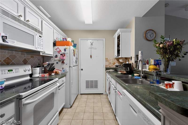 3 bedroom Condominium at 14885 Pleasant Bay Ln 201, Vanderbilt Place, Naples — photo 2