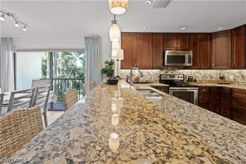 16442 Timberlakes Dr 204, Fort Myers FL - photo 9 of 30