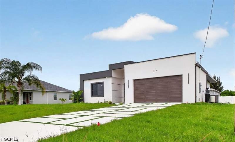 4 bedroom SingleFamilyResidence at 2441 NW 8th Ter, Cape Coral, Cape Coral — photo 4
