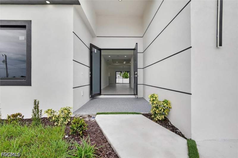 4 bedroom SingleFamilyResidence at 2441 NW 8th Ter, Cape Coral, Cape Coral — photo 5