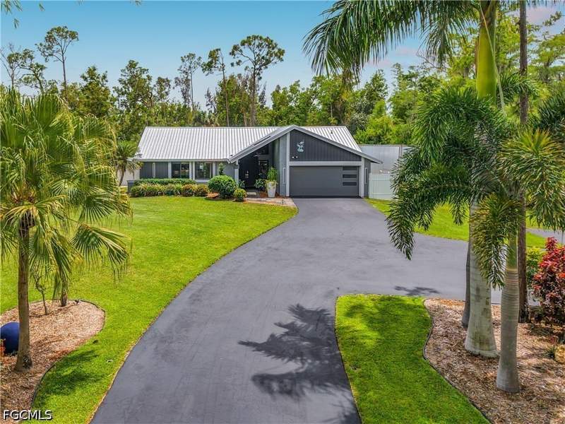 3 bedroom SingleFamilyResidence at 6284 Scott Ln, Villa South, Fort Myers — photo 2