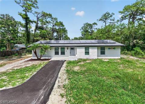 280 1st St NW, Naples FL - photo 7 of 45