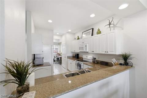 7950 Mahogany Run Ln 416, Naples FL - photo 15 of 49
