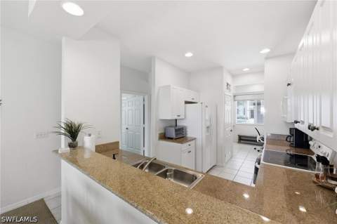 7950 Mahogany Run Ln 416, Naples FL - photo 16 of 49