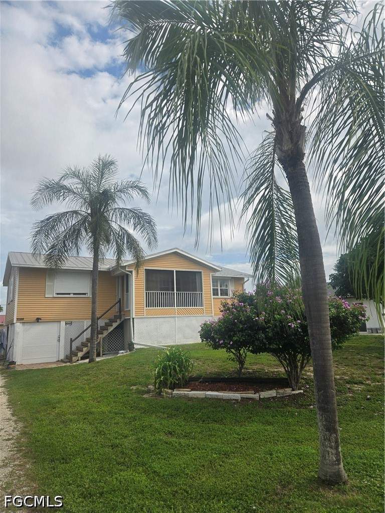 3 bedroom SingleFamilyResidence at 8093 Anhinga Rd, San Carlos Park, Fort Myers — photo 2