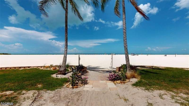 2 bedroom Condominium at 6662 Estero Blvd 409, Sandarac Condo, Fort Myers Beach — photo 2