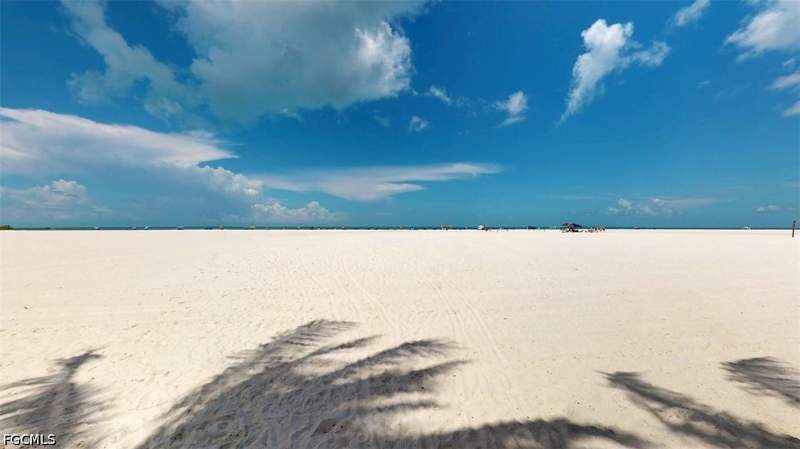 2 bedroom Condominium at 6662 Estero Blvd 409, Sandarac Condo, Fort Myers Beach — photo 3