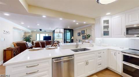 6662 Estero Blvd 409, Fort Myers Beach FL - photo 8 of 36